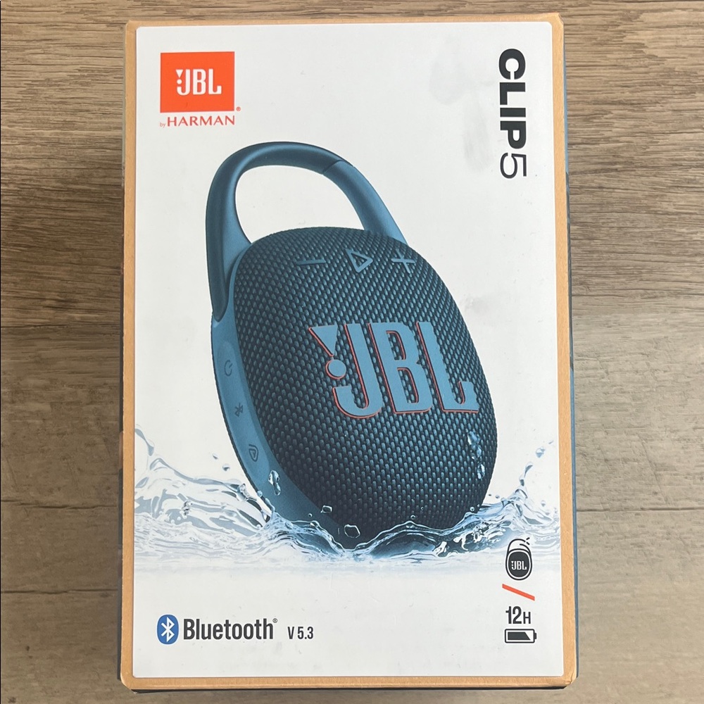 JBL Clip 5 Bluetooth Speaker - Dark Gray